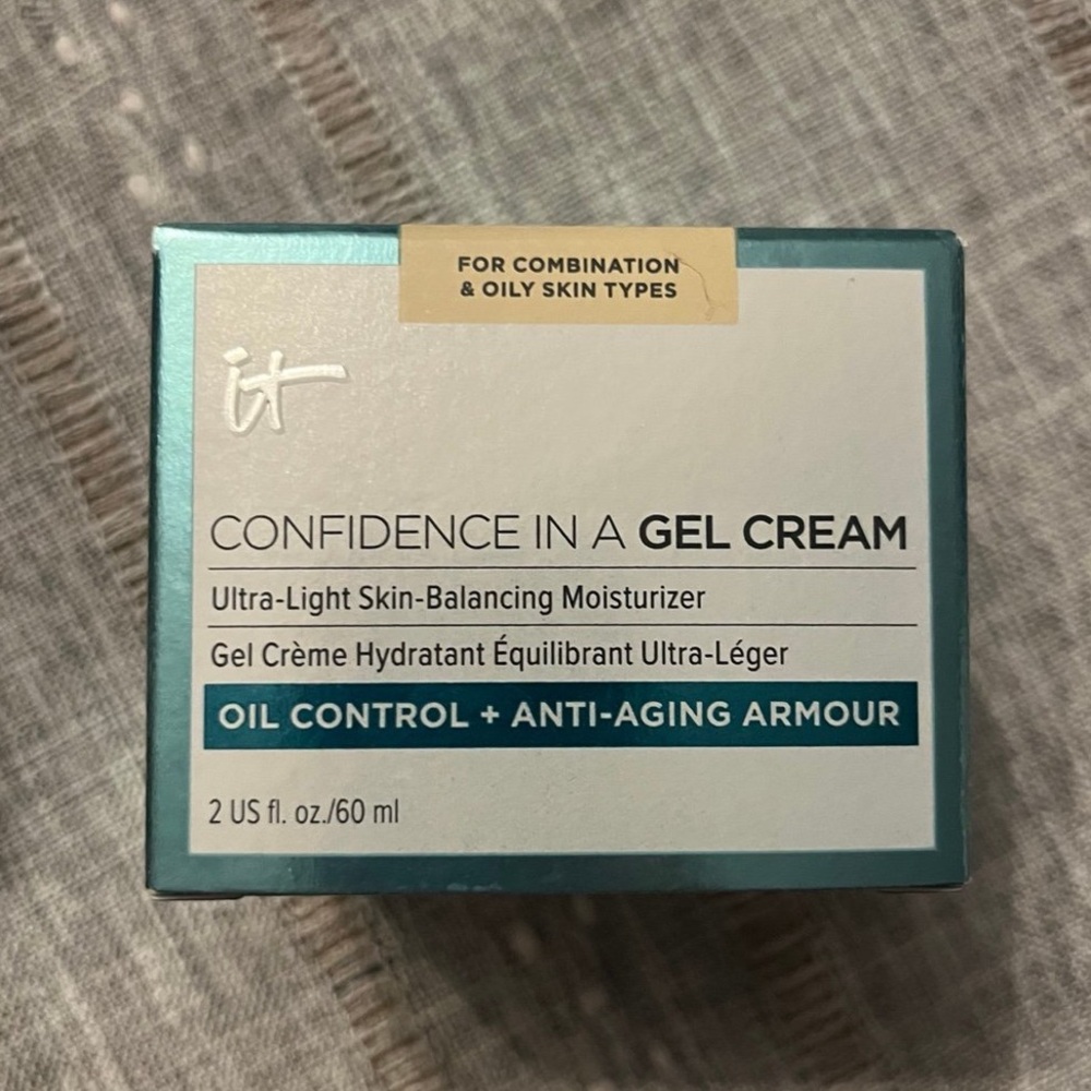 It Cosmetics confidence in a gel cream